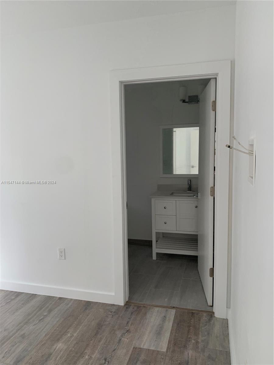 BISCAYNE AVE TRACT - Residential Lease