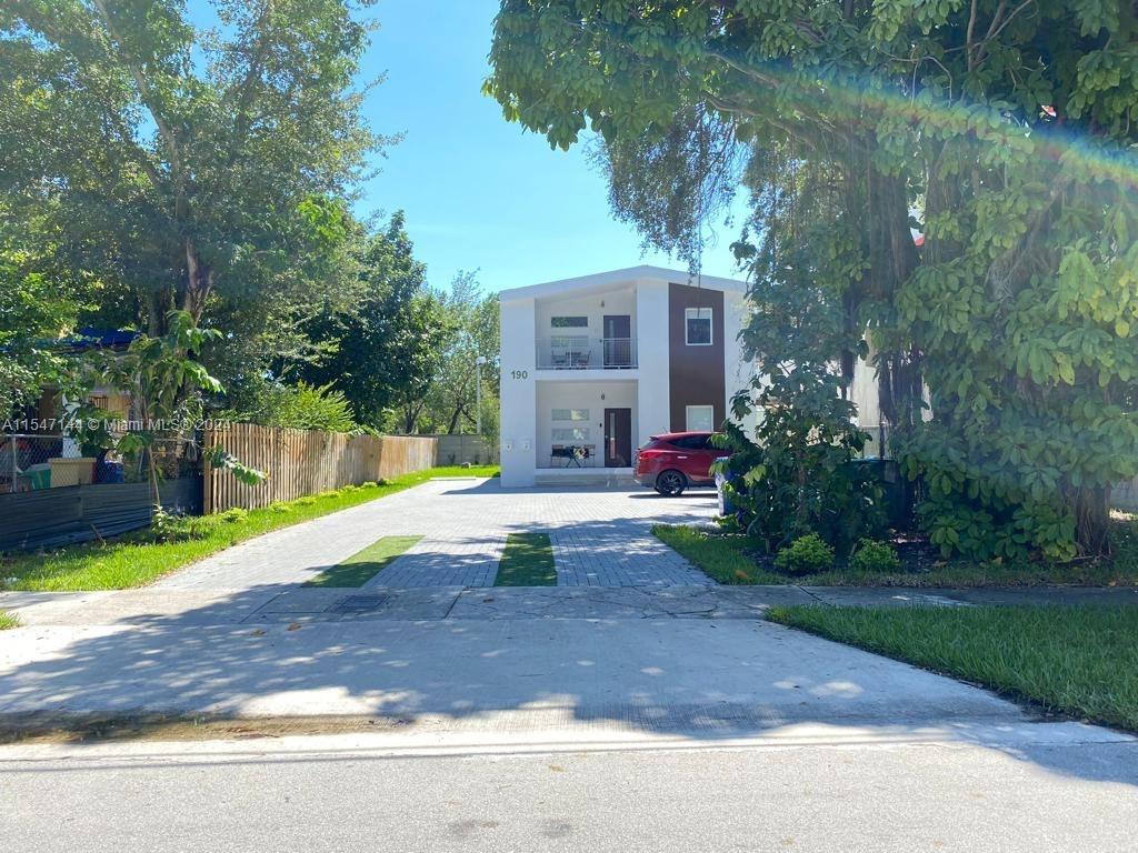 BISCAYNE AVE TRACT - Residential Lease