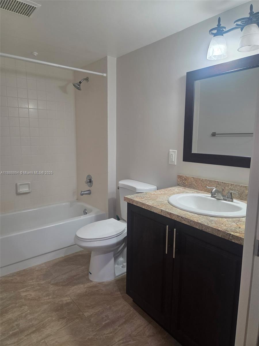 SUFFOLK AT CENTURY VILLAG - Residential