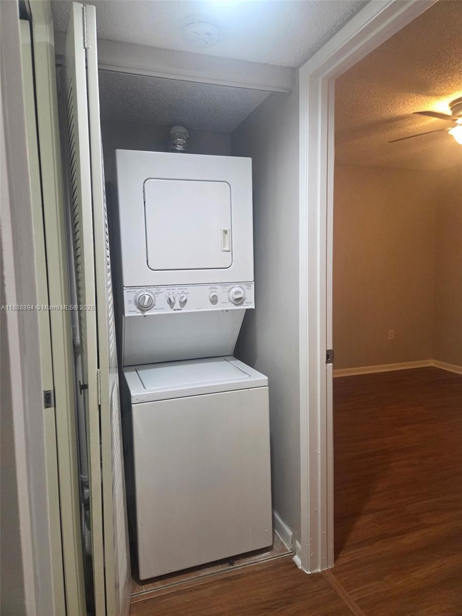SUFFOLK AT CENTURY VILLAG - Residential
