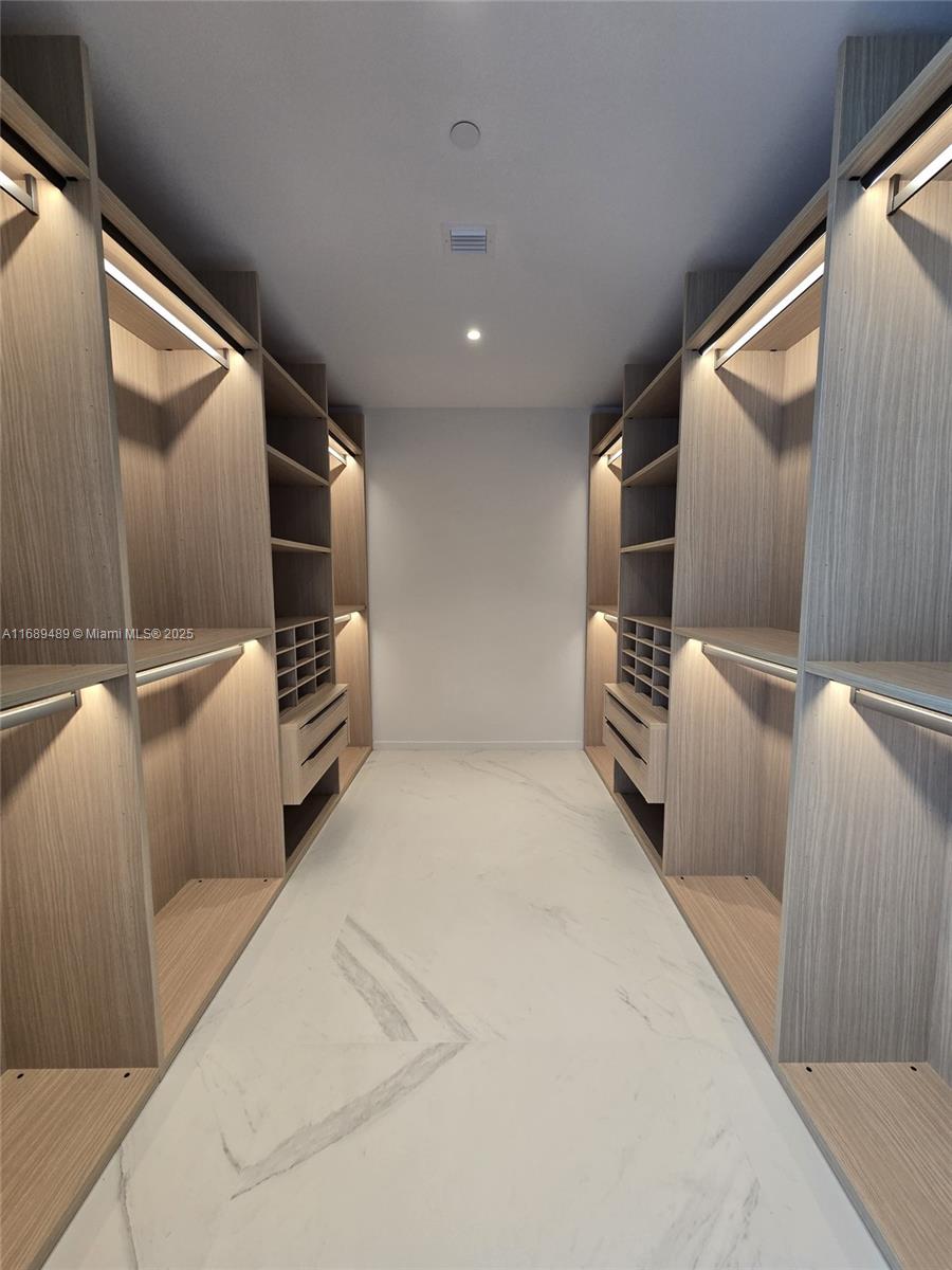 2000 OCEAN CONDO - Residential