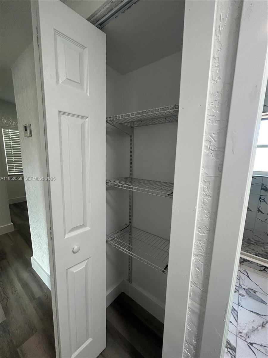 SANDERS PARK - Residential