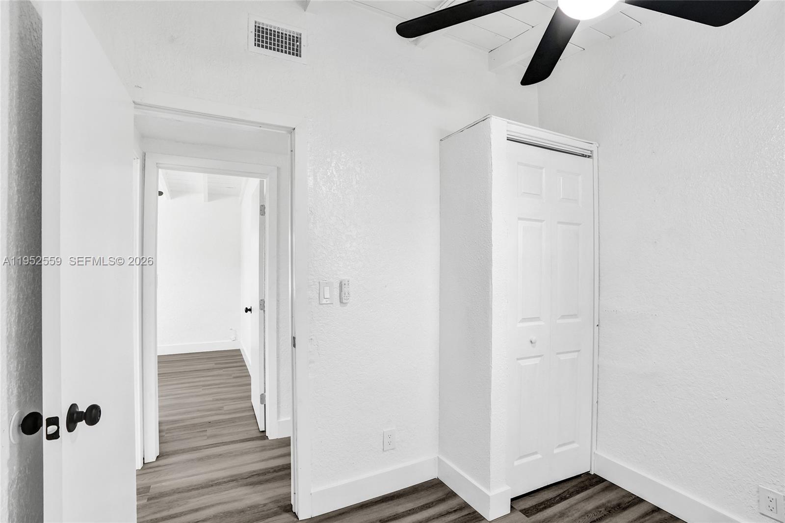 SANDERS PARK - Residential