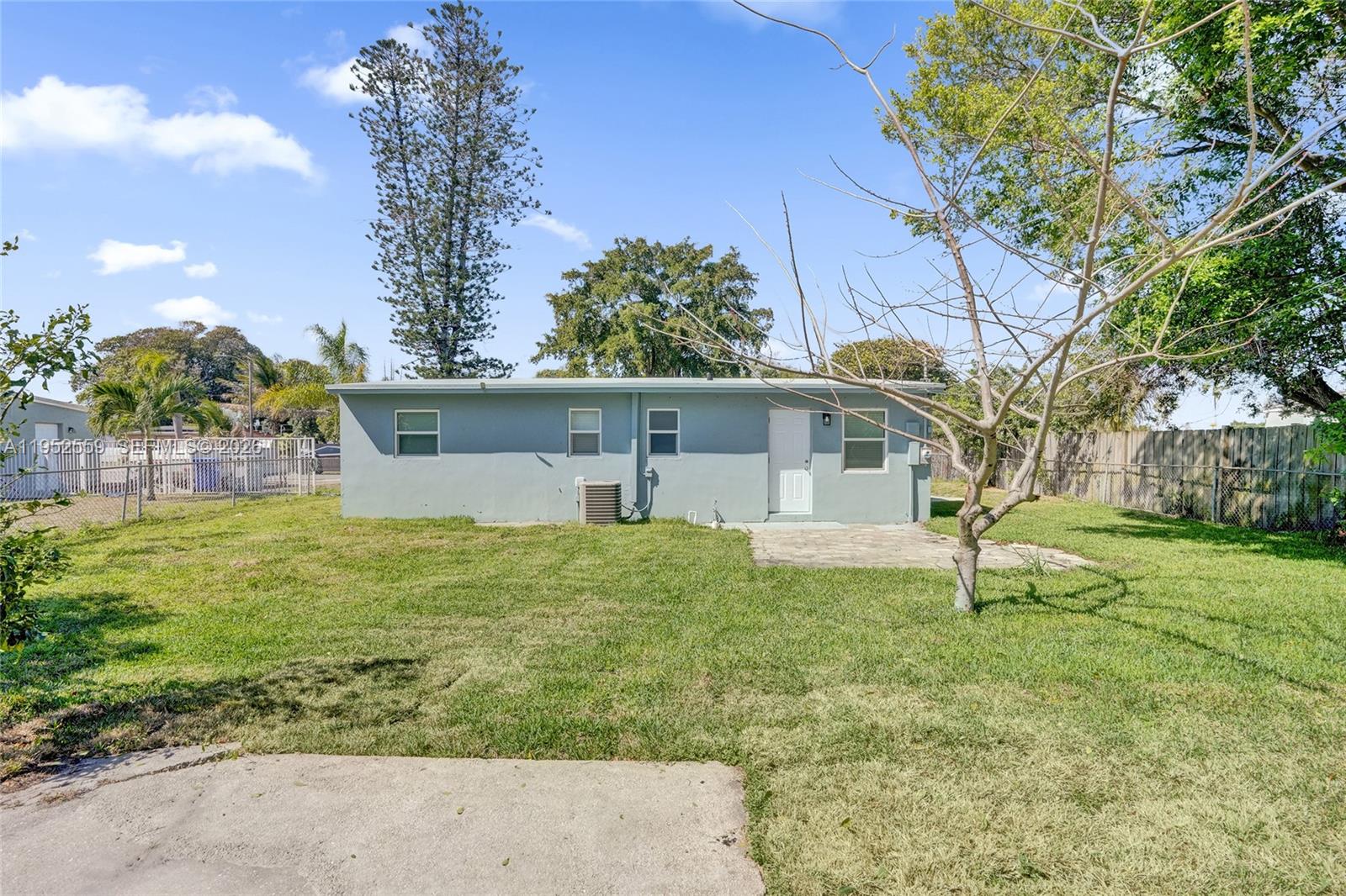 SANDERS PARK - Residential