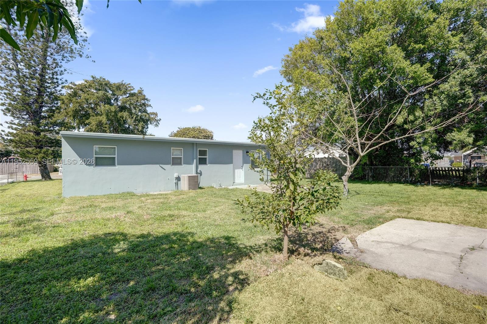 SANDERS PARK - Residential