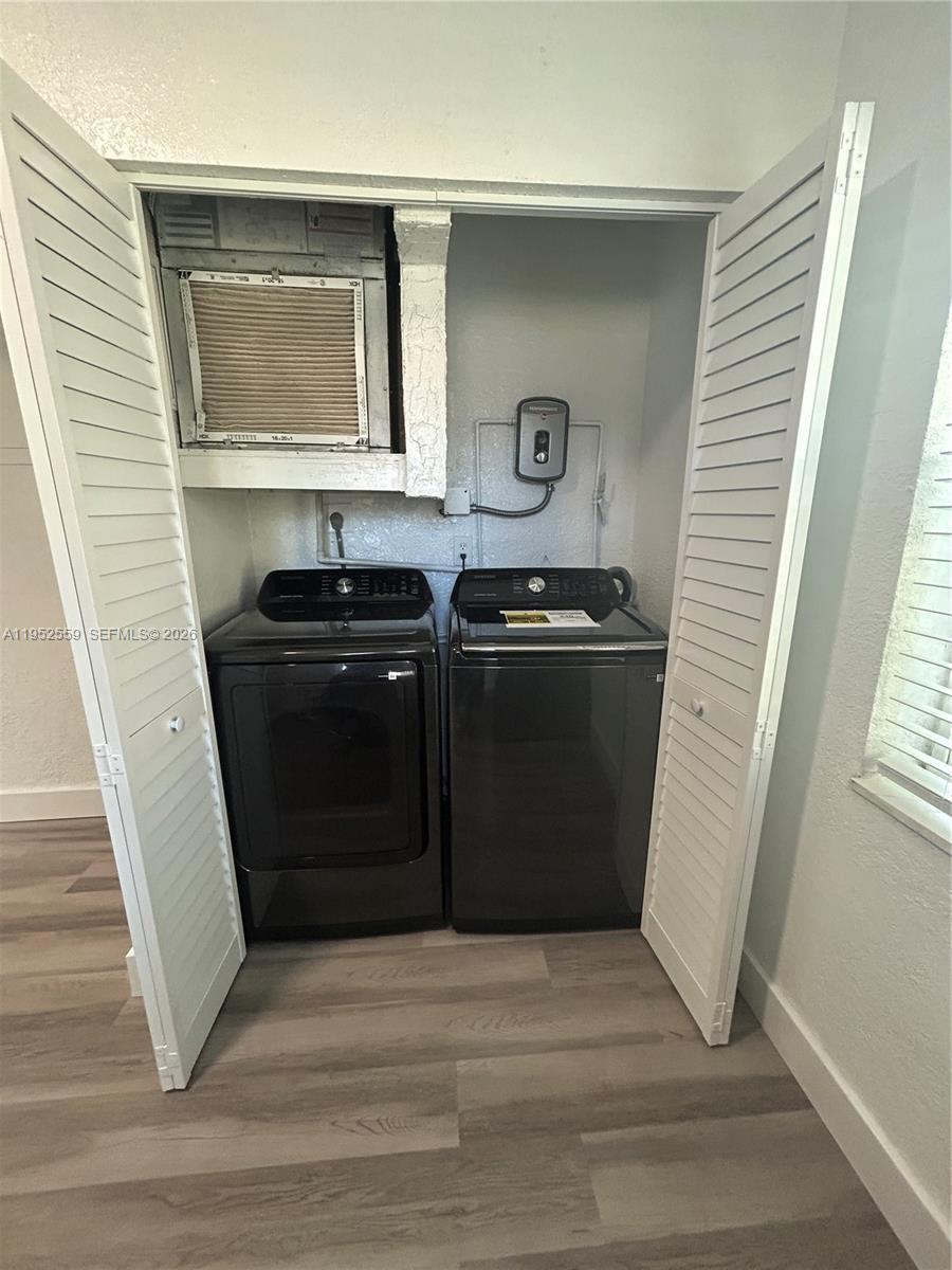 SANDERS PARK - Residential