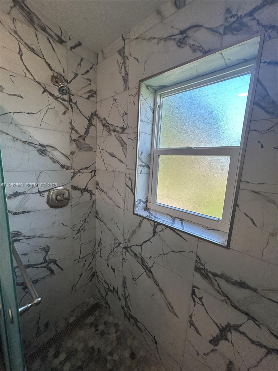 SANDERS PARK - Residential