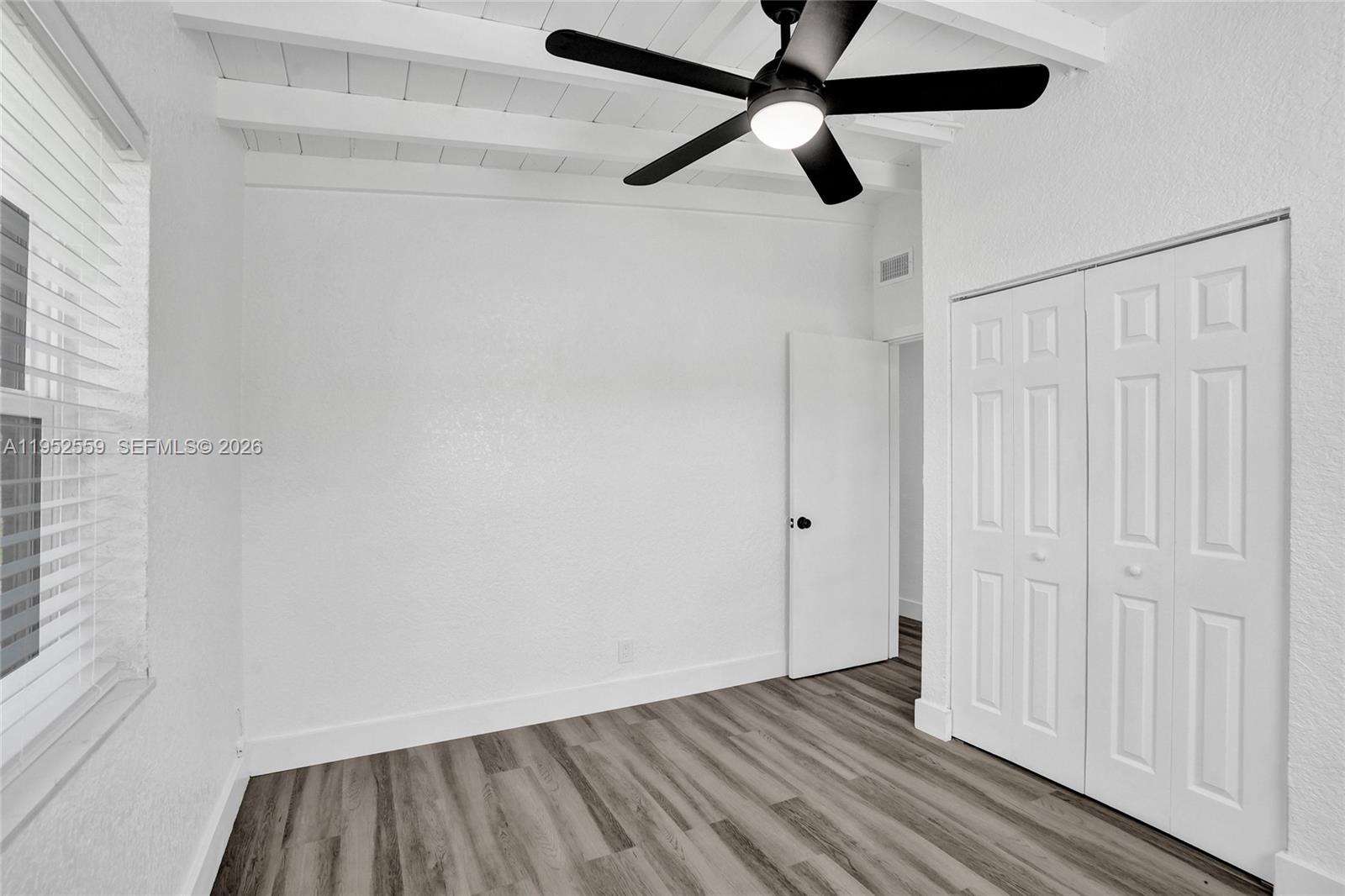 SANDERS PARK - Residential