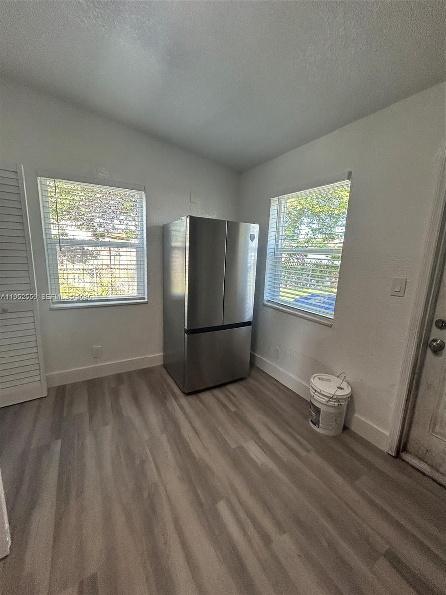 SANDERS PARK - Residential