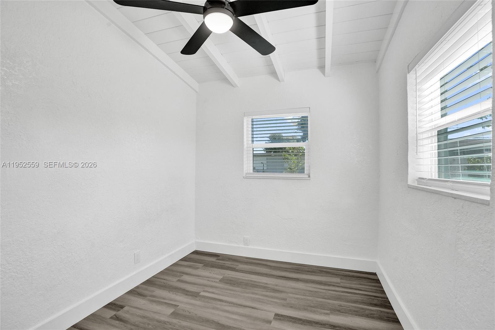 SANDERS PARK - Residential