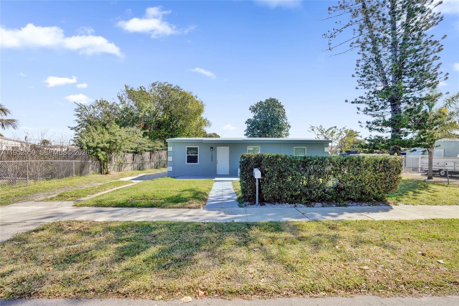 SANDERS PARK - Residential