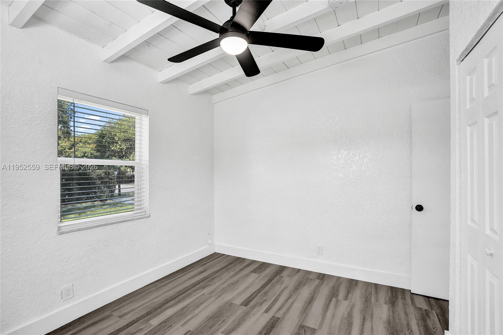 SANDERS PARK - Residential