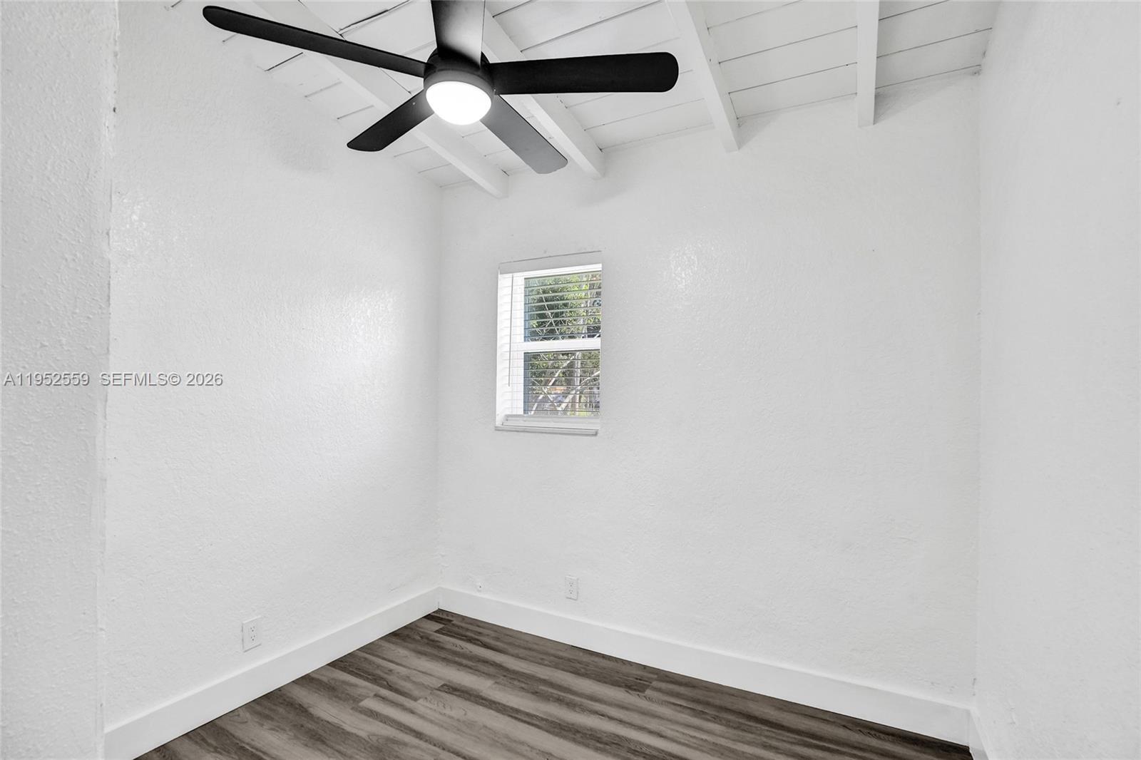 SANDERS PARK - Residential