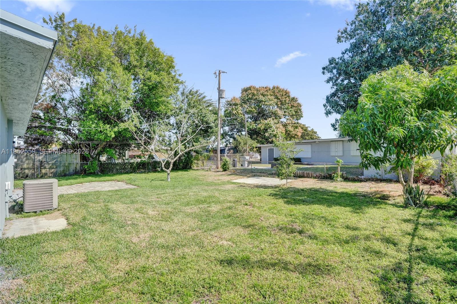 SANDERS PARK - Residential