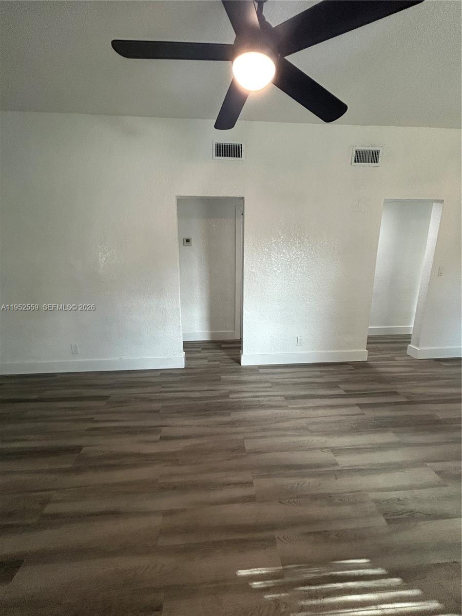 SANDERS PARK - Residential