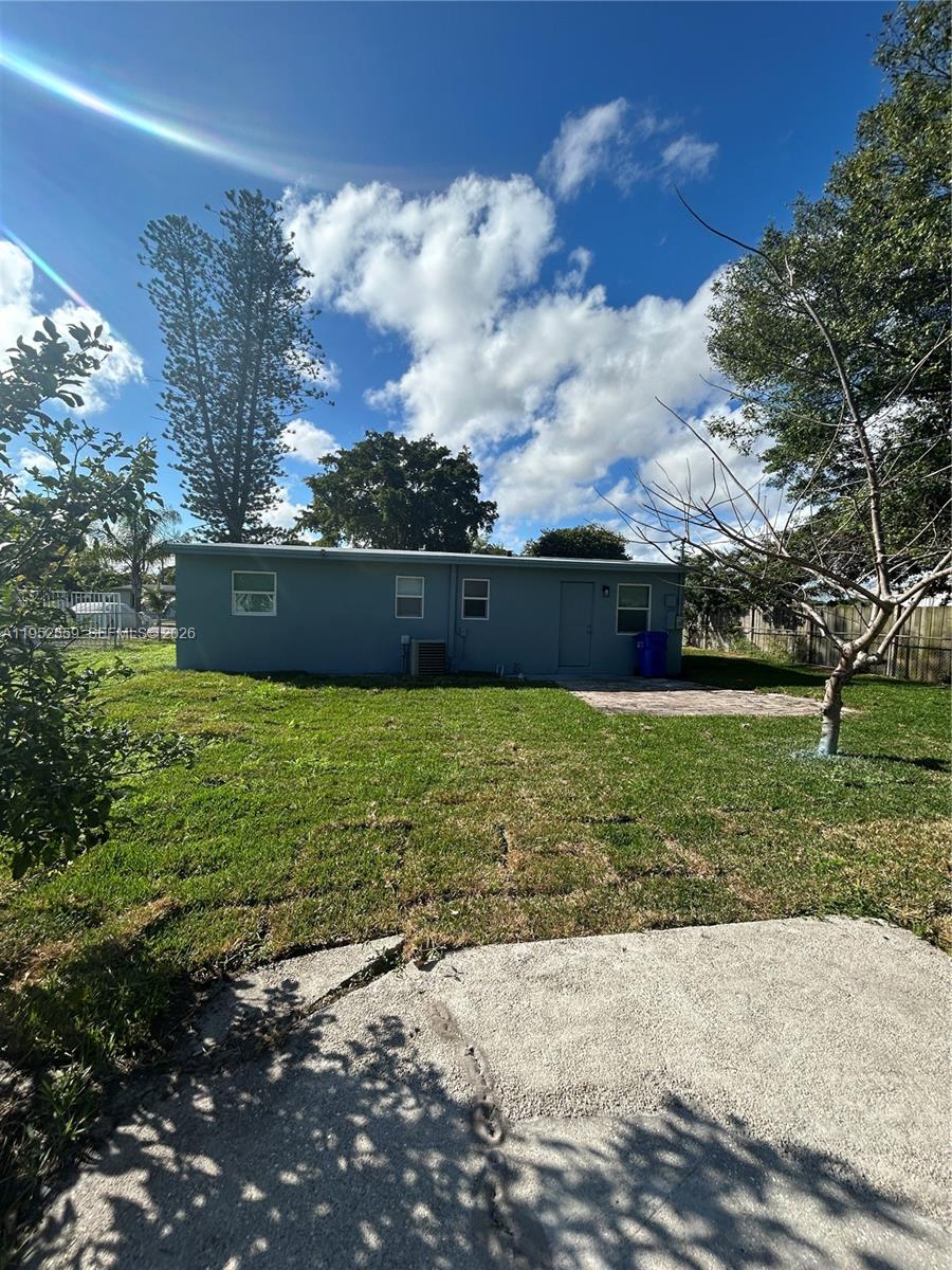 SANDERS PARK - Residential