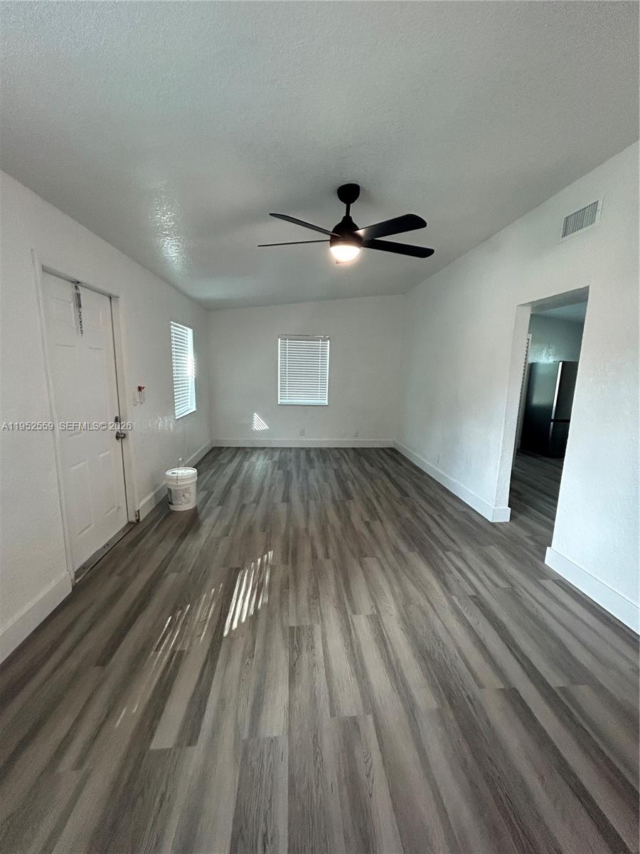 SANDERS PARK - Residential