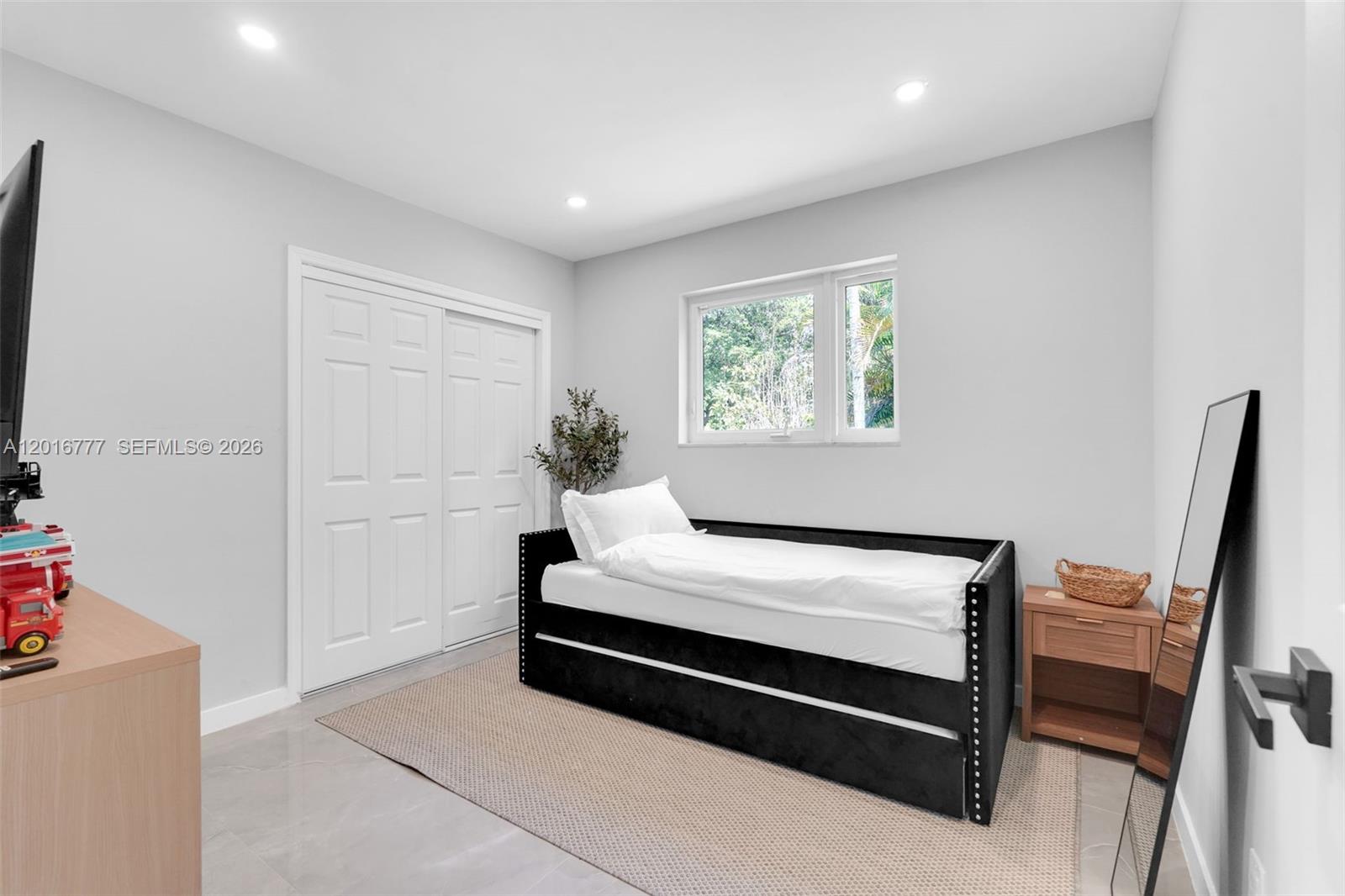 SHERIDAN HILLS SEC ONE - Residential