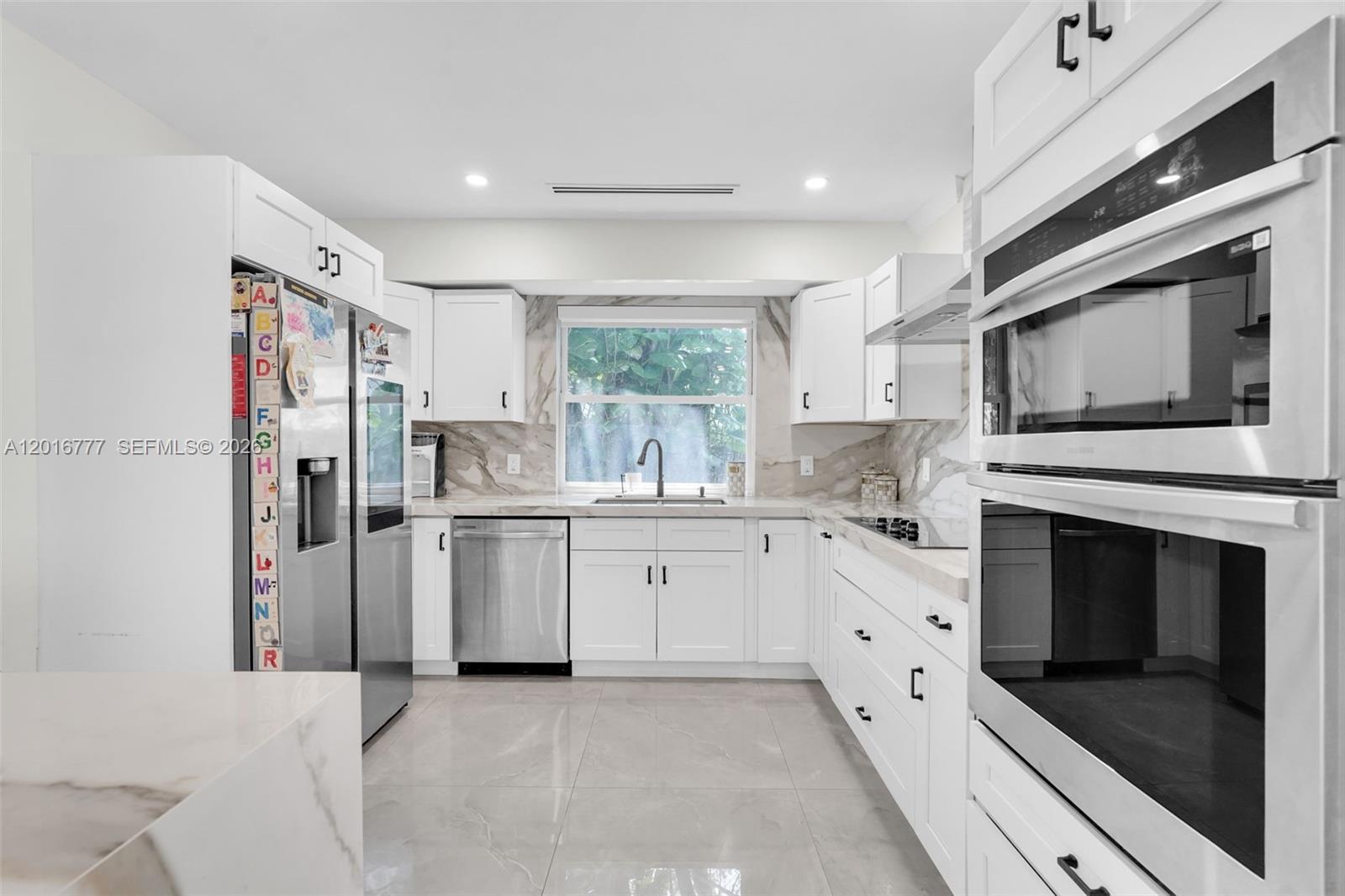 SHERIDAN HILLS SEC ONE - Residential