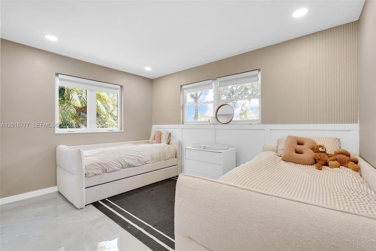 SHERIDAN HILLS SEC ONE - Residential