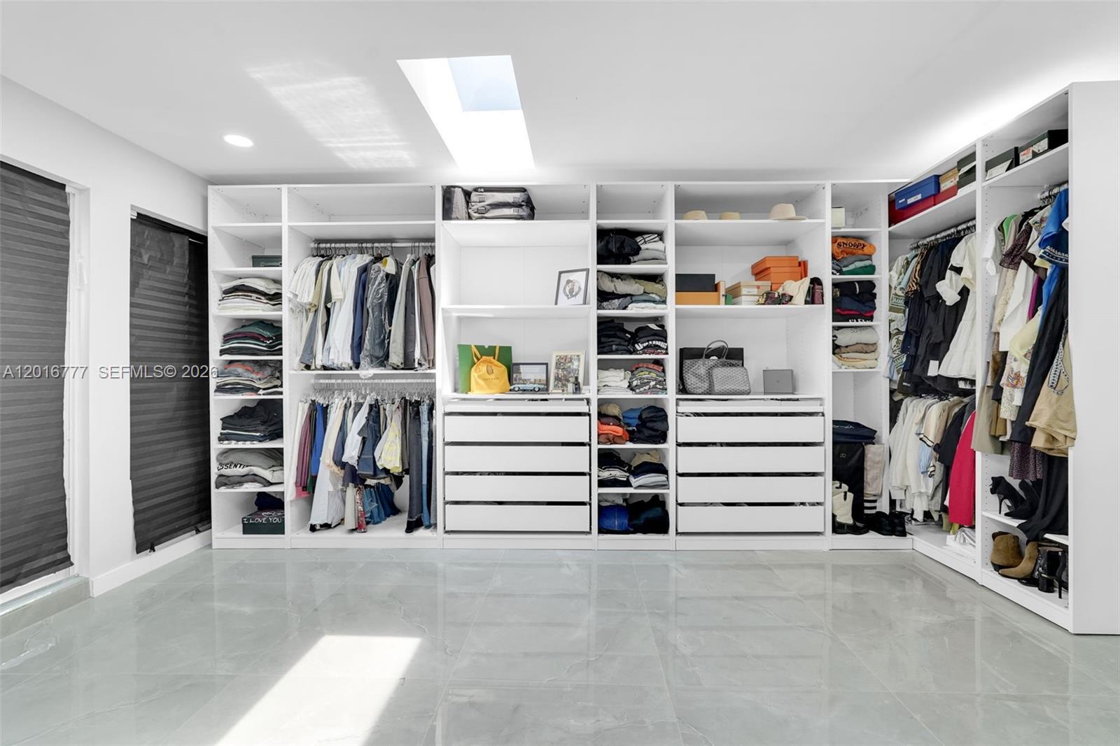 SHERIDAN HILLS SEC ONE - Residential