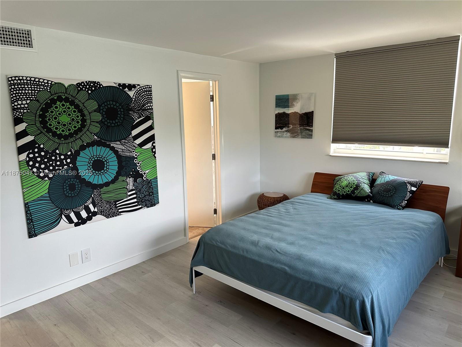 MEADOWBROOK LAKES VIEW CO - Residential