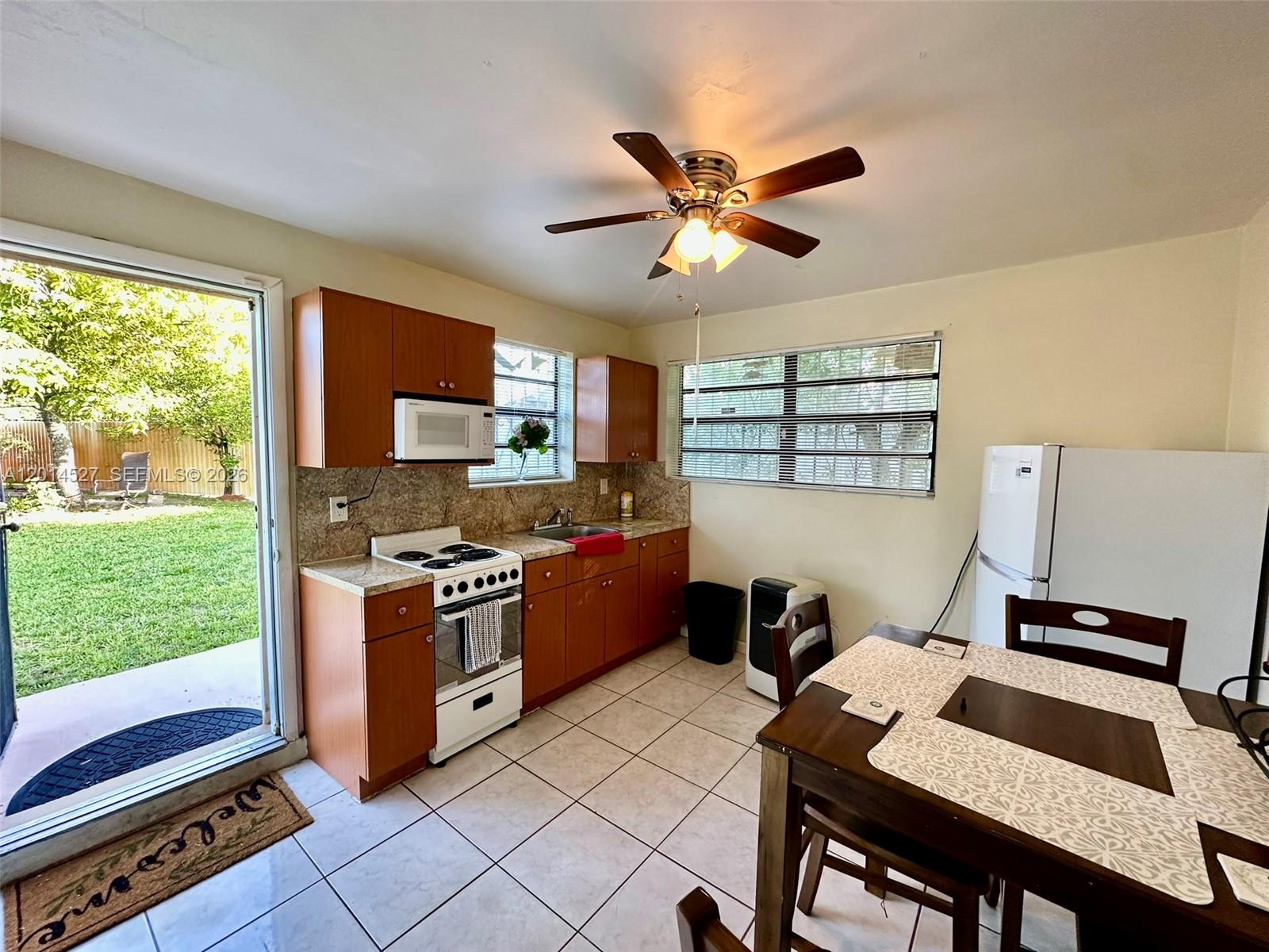 4733 NW 192nd St Efficiency
