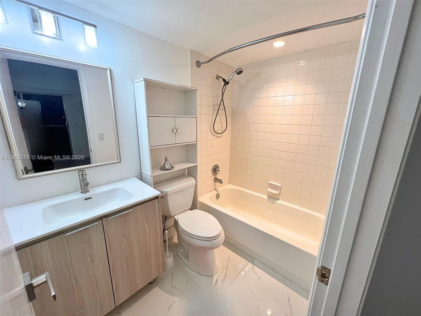 NEW HAMPTON AT CENTURY VI - Residential