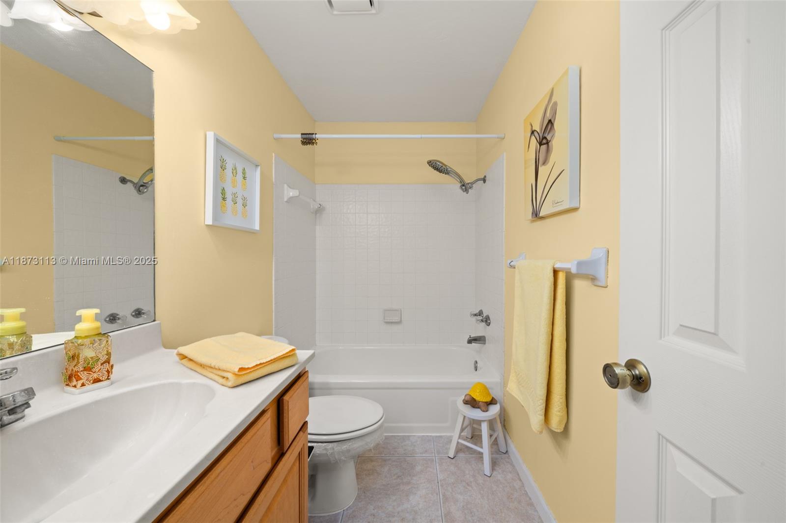 Bay Street Villas - Residential