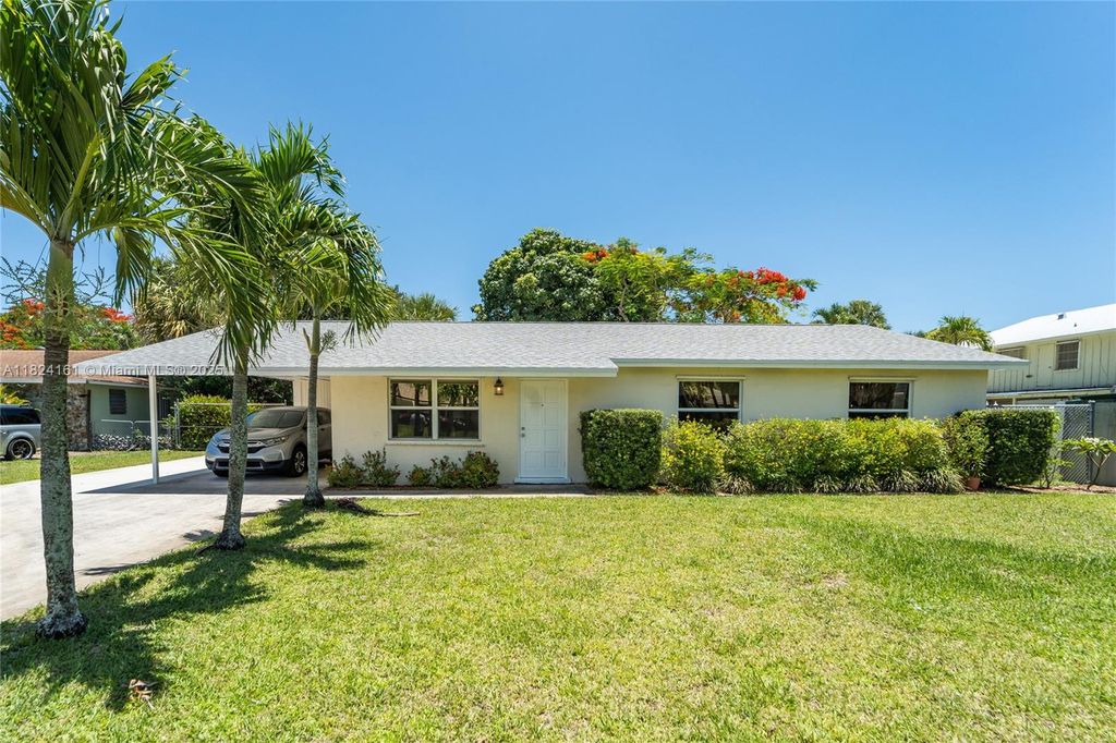 Photo of 11044 Monet Ridge Rd, Palm Beach Gardens, FL 33410 (MLS # A11824161)
