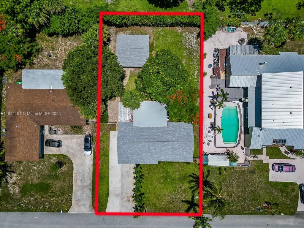 Photo of 11044 Monet Ridge Rd, Palm Beach Gardens, FL 33410 (MLS # A11824161)