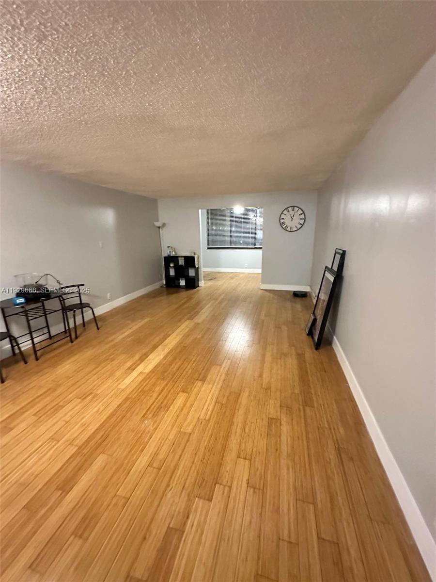 EATON AT HAMPTONS WEST CO - Residential Lease