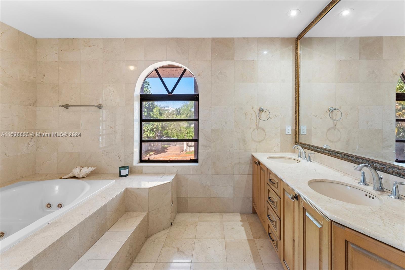 BAY POINT - Residential