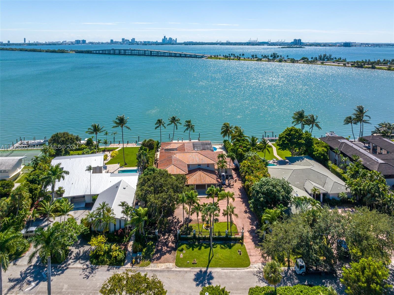 BAY POINT - Residential