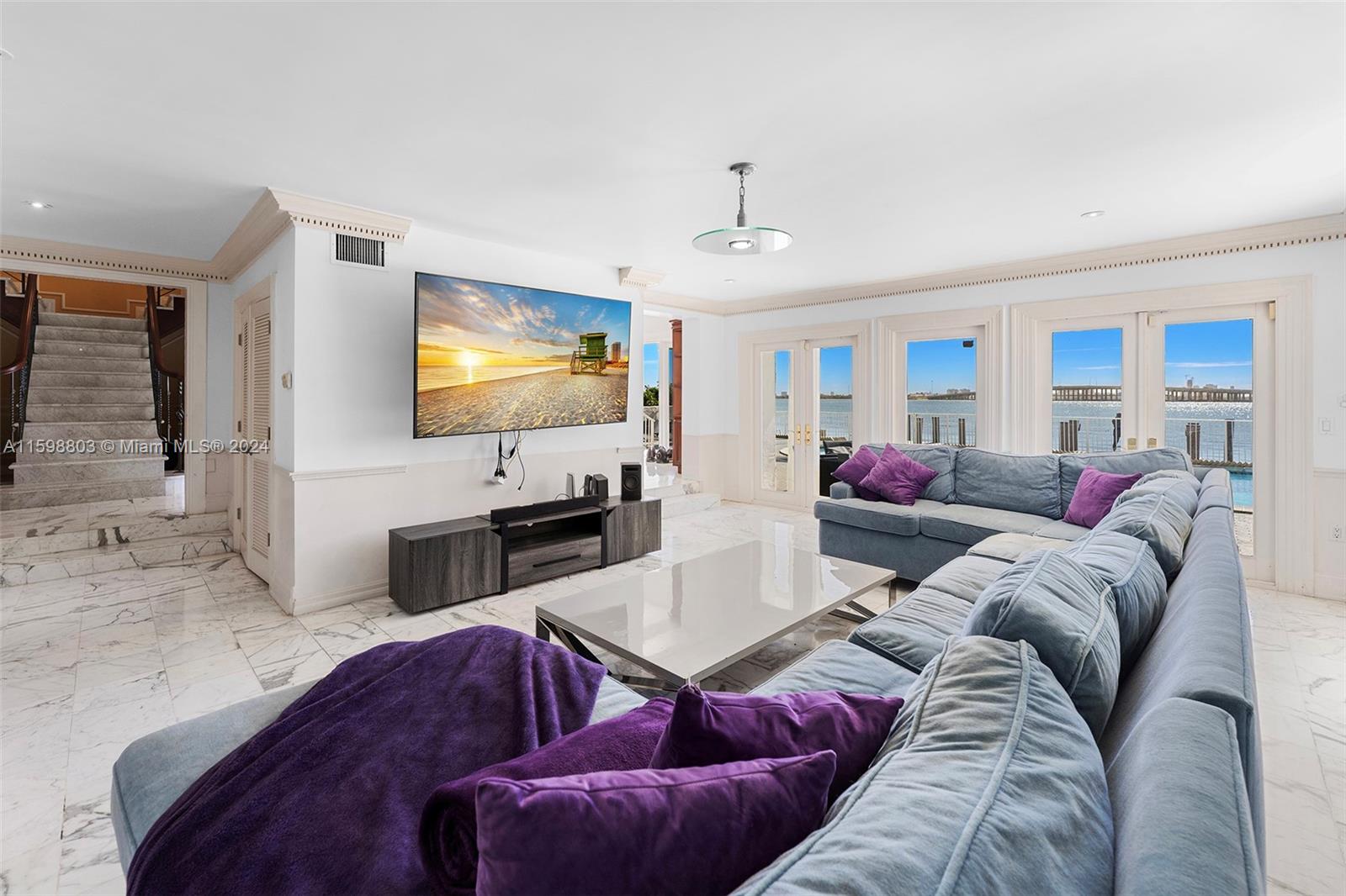 BAY POINT - Residential