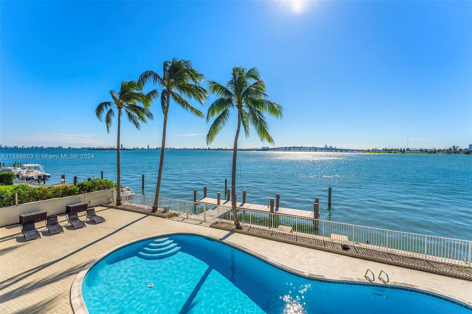 BAY POINT - Residential