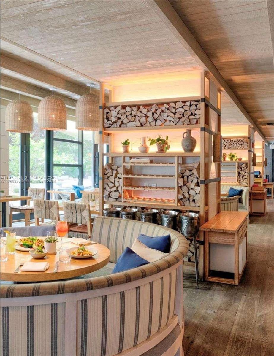 Roney Palace - Residential