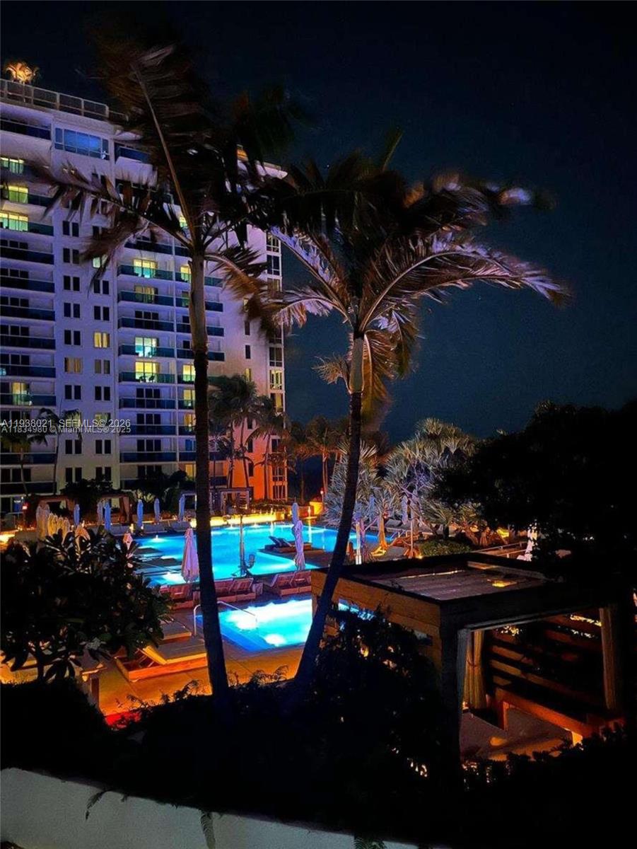 Roney Palace - Residential