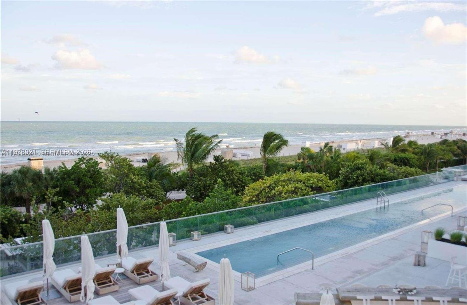 Roney Palace - Residential