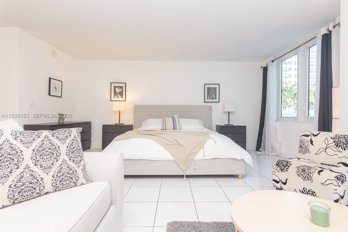 Roney Palace - Residential