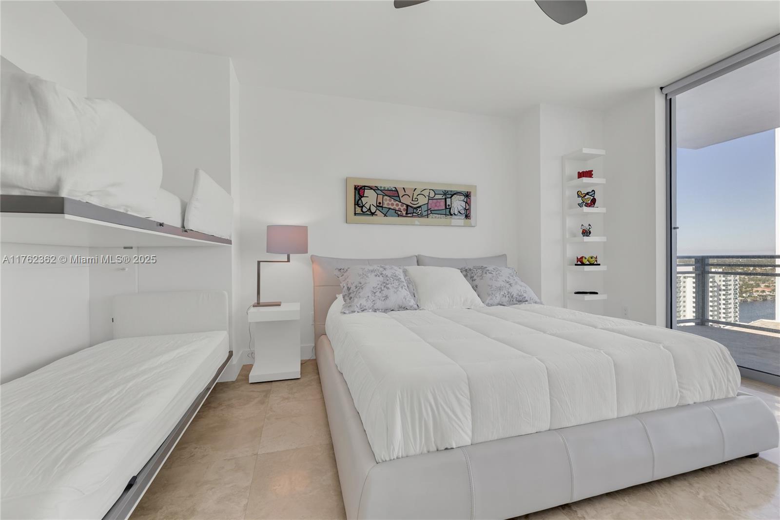 DIPLOMAT OCEANFRONT RESID - Residential