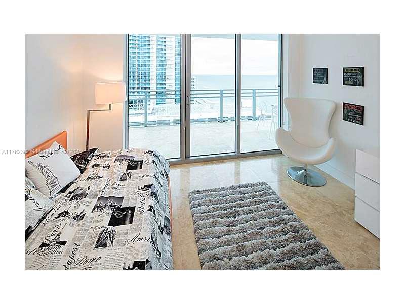DIPLOMAT OCEANFRONT RESID - Residential