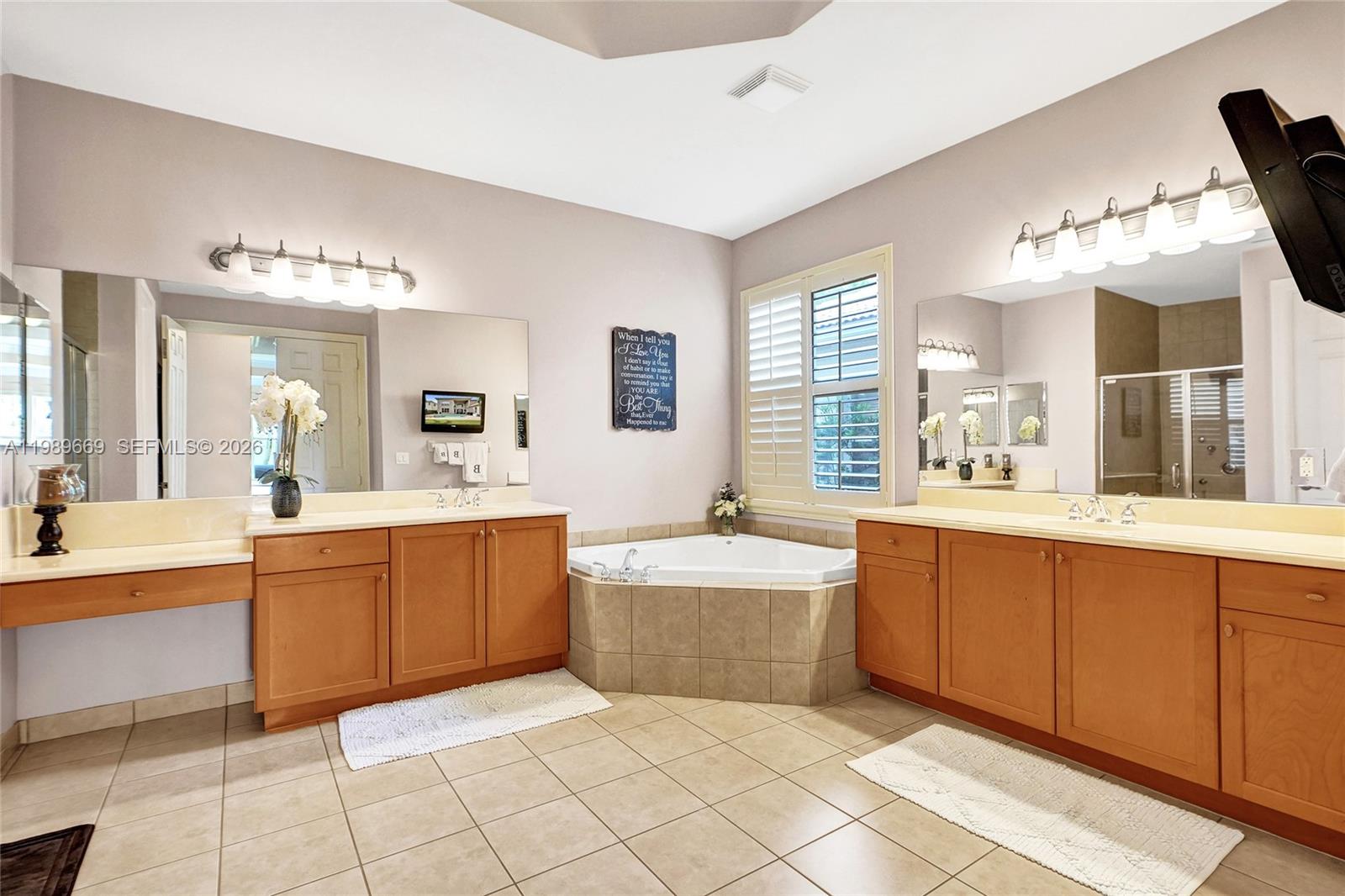 SUNSET FALLS PLAT 1 - Residential