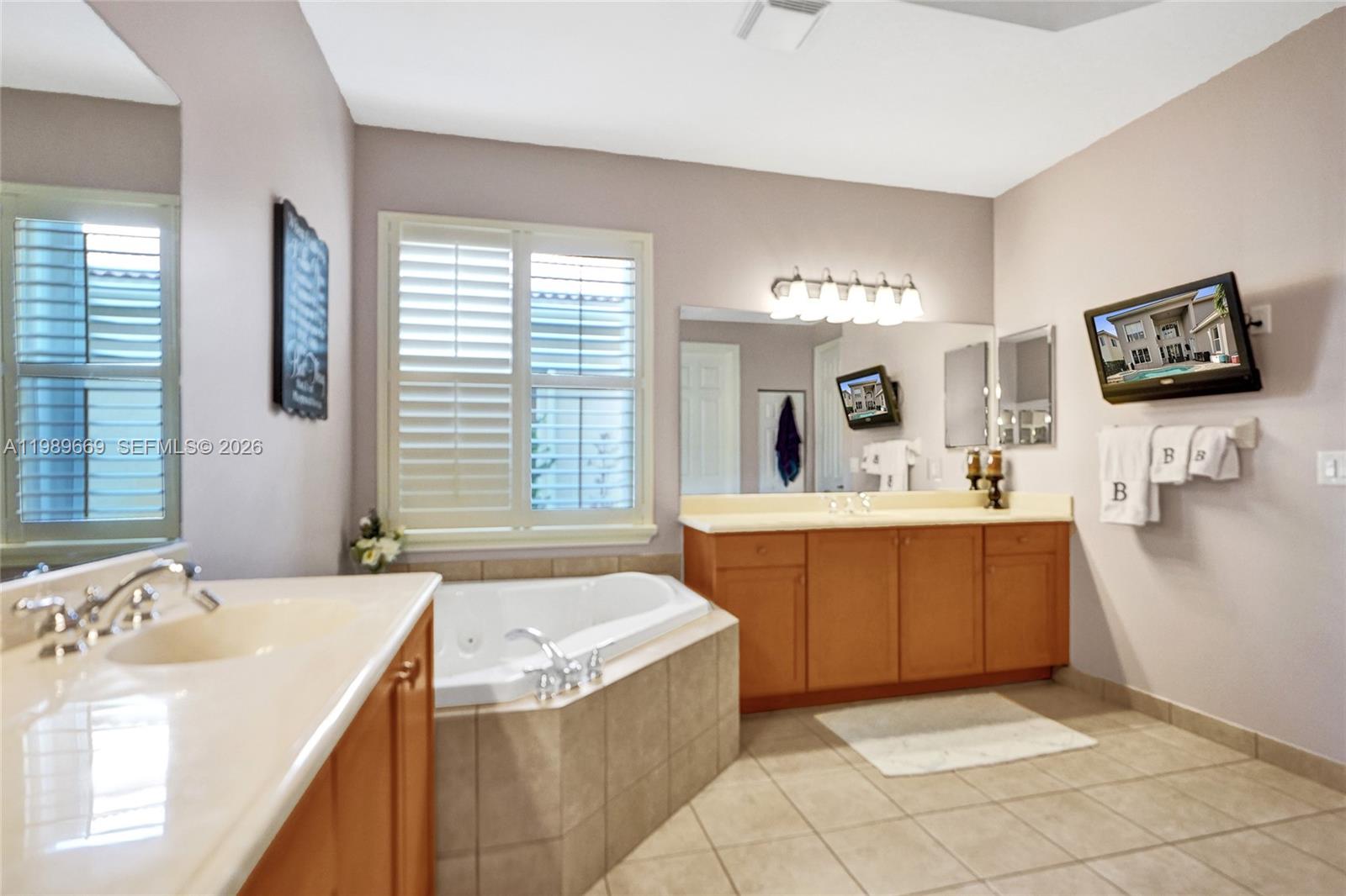 SUNSET FALLS PLAT 1 - Residential