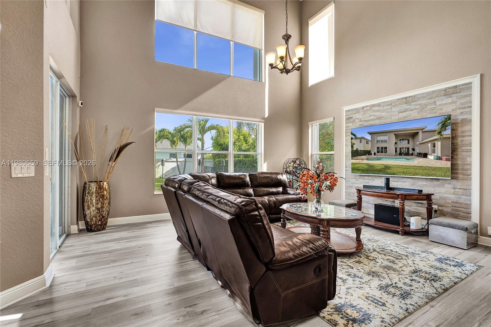 SUNSET FALLS PLAT 1 - Residential