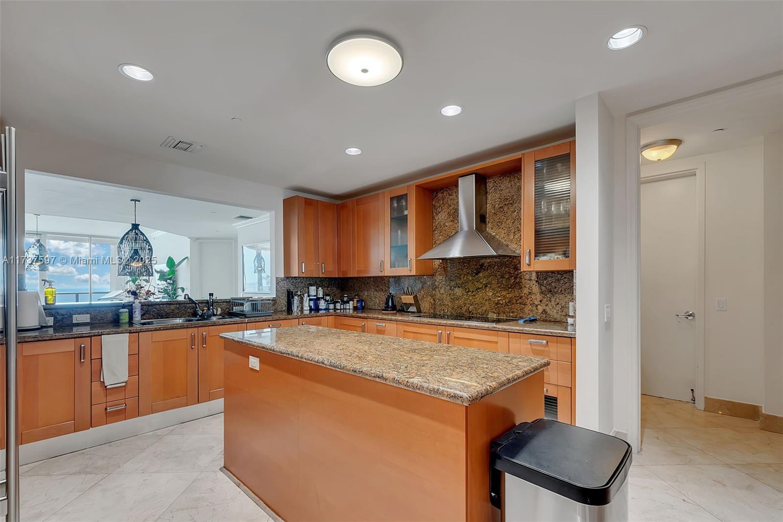 RESIDENCES - THE BATH CLUB - Residential
