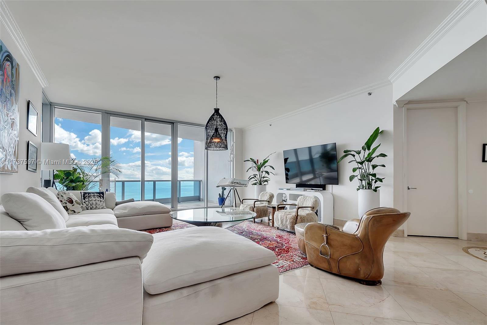 RESIDENCES - THE BATH CLUB - Residential