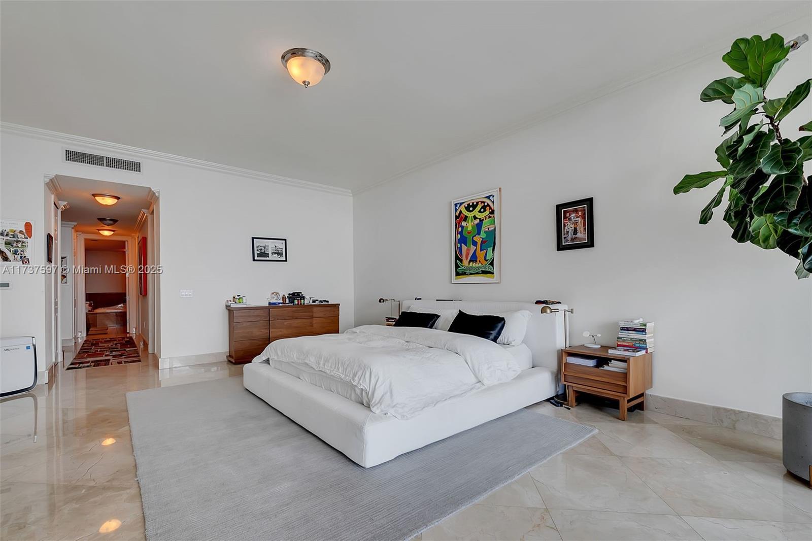 RESIDENCES - THE BATH CLUB - Residential