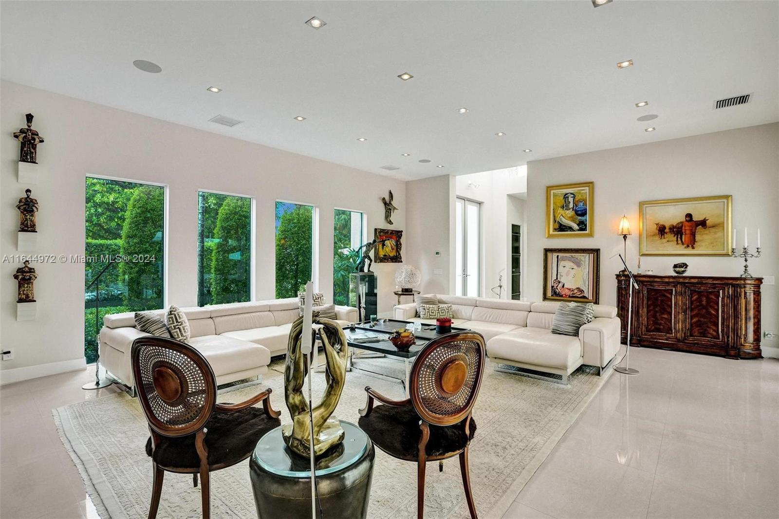 CORAL RIDGE COUNTRY CLUB - Residential