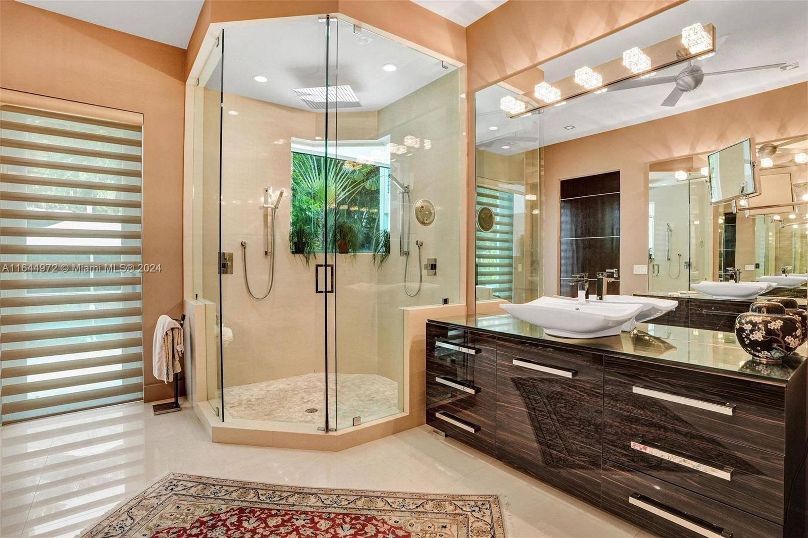 CORAL RIDGE COUNTRY CLUB - Residential